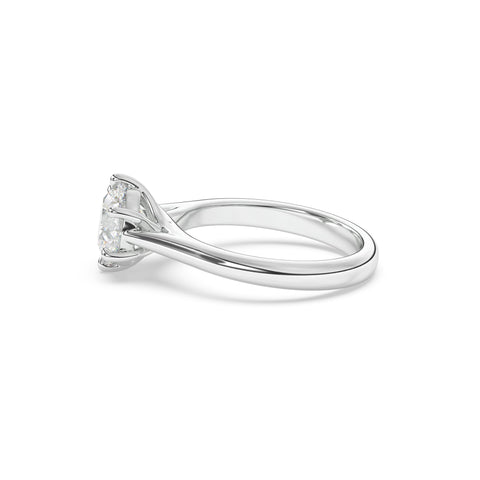 Niyomi - round brilliant diamond ring