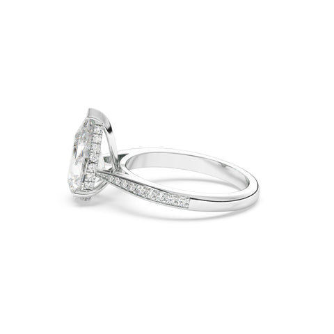 Eleanor - pear shape diamond