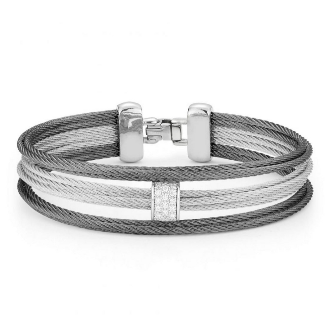 Cable Small 3 Row Stack