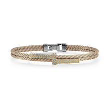 Load image into Gallery viewer, Carnation Cable Opulence - Yellow Gold
